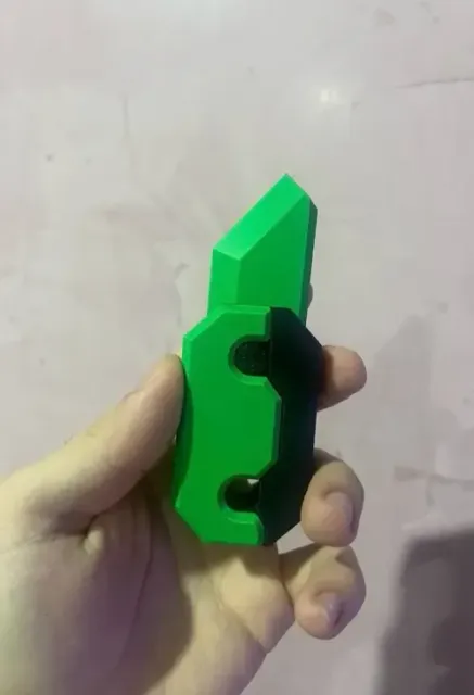 Gravity Knife — Image 2 of 9
