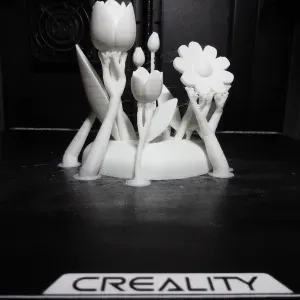 Sculpture composition florale moderne elegante