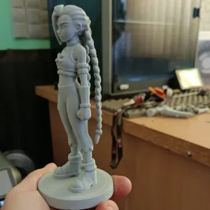 15 cm Figurine FDM 04/02
