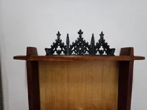 cornice decorazione gotica
