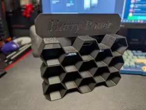 Harry Potter Kinder Joy Hexagonal Figurine Display Stand (Fa