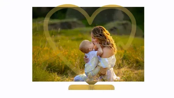 💛 HeartFrame – The Perfect Mother’s Day Photo Frame 💛 — Image 2 of 9