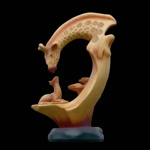 giraffe sculpture decor