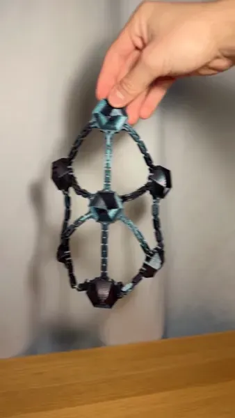 Hexagon Fidget Chain Mesh Toy — Фото 2 из 5