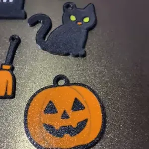 Halloween Themed Minimalist Keychain Set