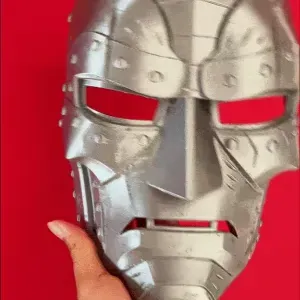 Doctor Doom Mask - Dr Doom Avengers Doomsday - Cosplay SDCC