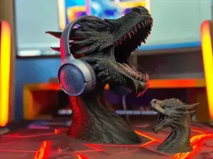 Dragon Headphone Holder + Light