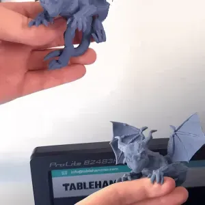 [EXCLUSIVE] Screen Dragon – 3D Printable Monitor Companion