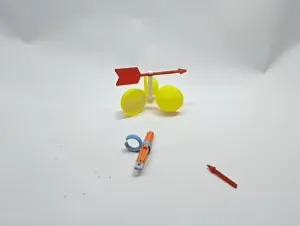 Retro Shooting Toy – Finger Crossbow