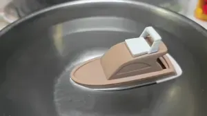 Bathtub Toy: Floating Yacht