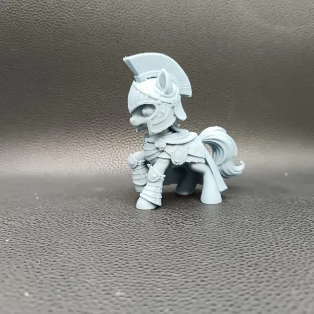 Roman Legionary Pony – Chibi Warrior - MLP Toy — Фото 2 из 5
