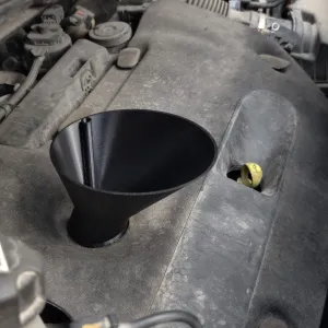 Oil funnel Peugeot Traveller Citroen SpaceTourer