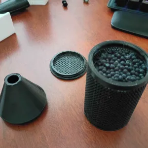 Desiccant container that fits in the Creality Filament spool