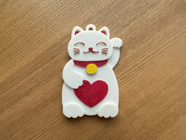 Lucky cat with heart keychain