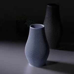 Vase twisted ribbed