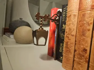 Lamp+post+book+nook+3mf