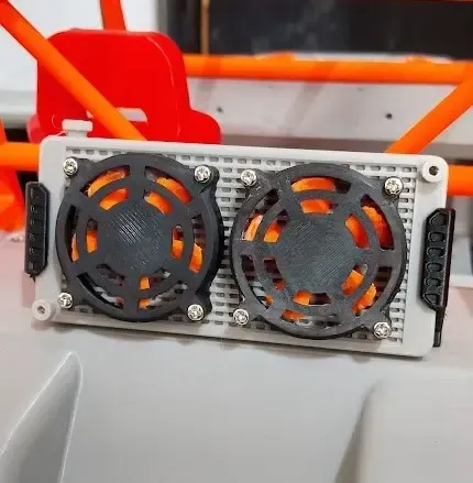 Radiator for 1/10 RC Crawler — Image 3 of 7