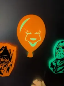 Pennywise Balloon Fridge Magnet v1