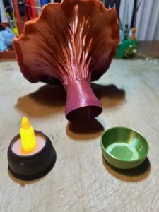 Aura Chanterelle Lamp