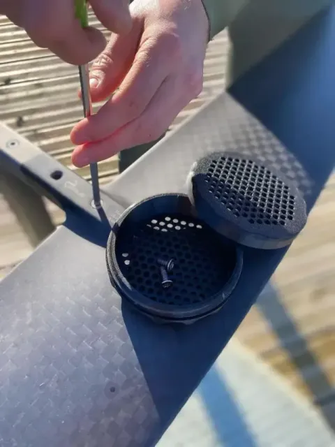 Hydrofoil Screw Box — Image 3 of 9