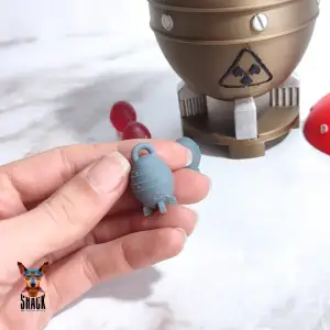 NUKA BOMB -FALLOUT (PENDANT)