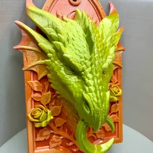 The Rose-Thorn Dragon – Wall mount