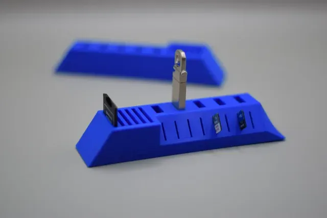 USB Drive & SD Card Organizer — Фото 2 из 4