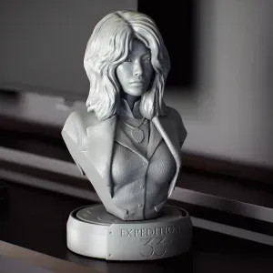 Lune Bust from Clair Obscur Expedition