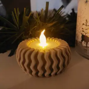 Short Wavy Tea Light Holder
