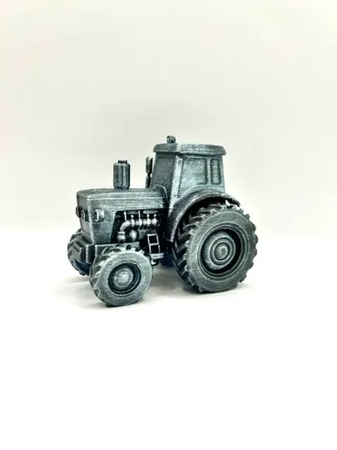 tractor — Image 6 of 7