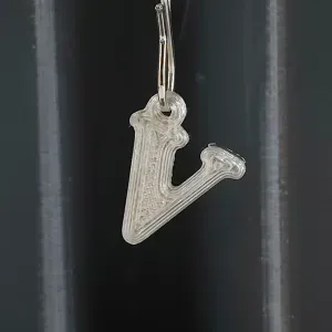 V keychain