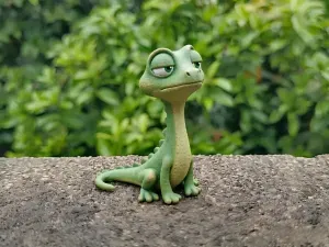 Lazy Lizard Ornament