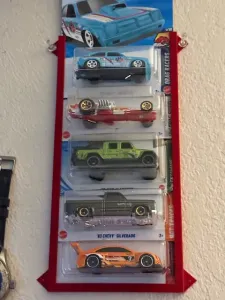 1/64 Hot Wheels Wall Holder