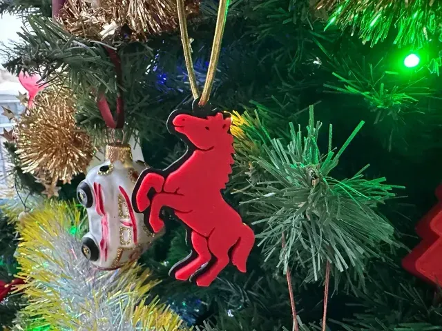Horse pendant — Image 5 of 9