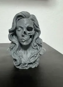 cracked skull bust 10 cm