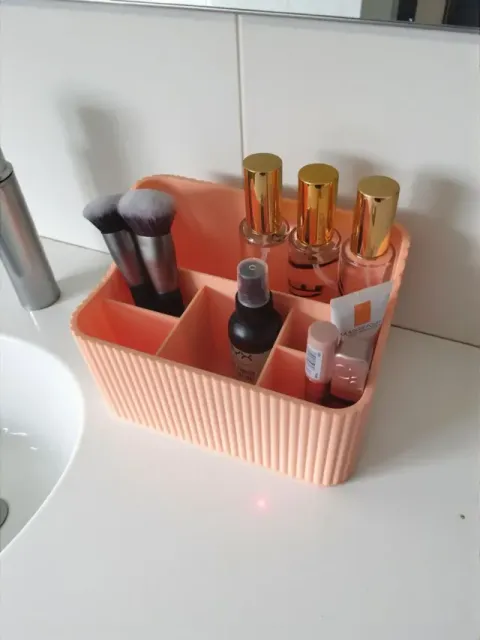 Ribbed makeup organizer with six compartments — Фото 6 из 7