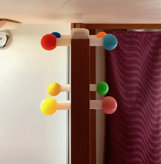 DOOR COAT RACK — Image 2 of 8