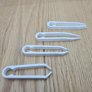 HANDY SET OF 4 TWEEZERS