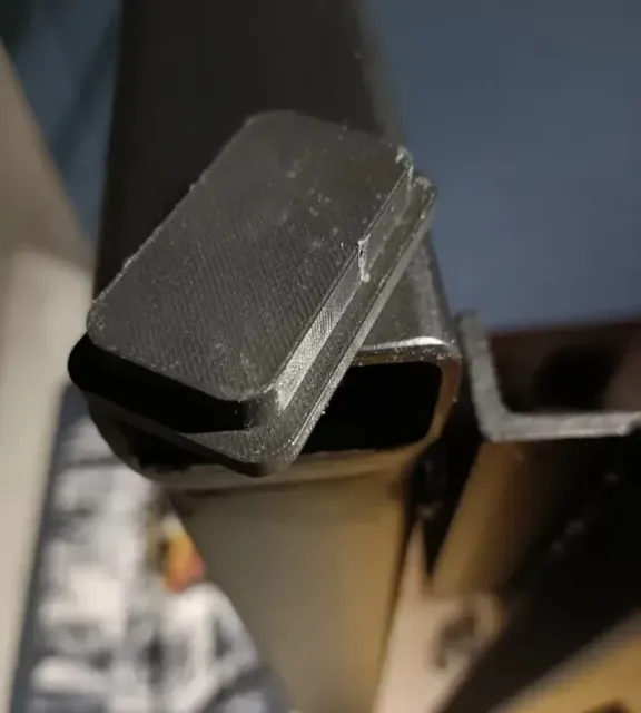 Finishing End Caps for Tubes — Image 4 of 8