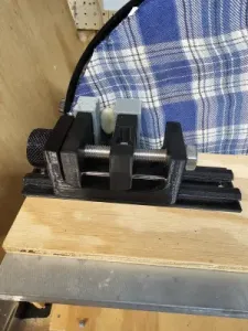 Sliding Small Item Vise