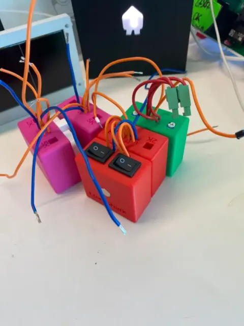 Modular electronics box with DIN rail holder — Image 4 of 8