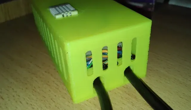 Sonoff TH10/16 + Temperature and Humidity Sensor Enclosure — Image 4 of 9