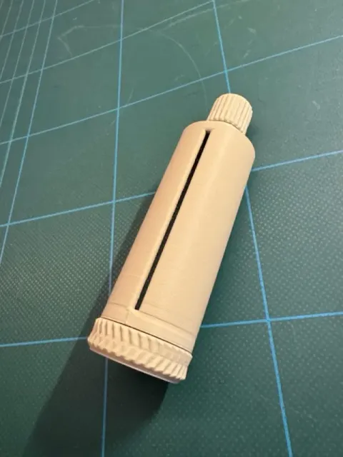 Toothpaste Squeezer — Image 4 of 9