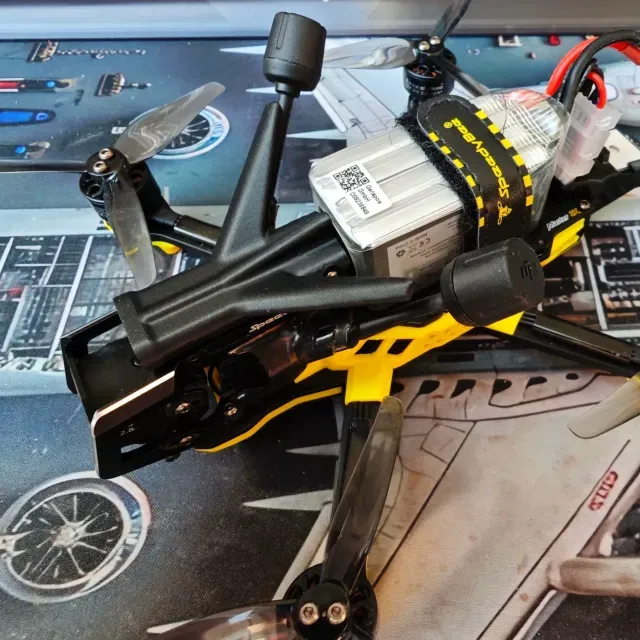 SpeedyBee DJI O4 Pro Frame Bumper / Akkuschutz / Antennen