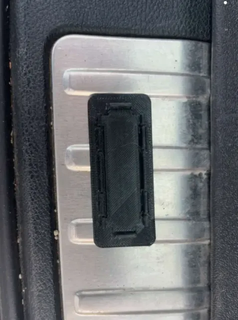 BMW X3 F25 tailgate panel cover — Image 3 of 5