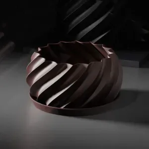 Star planter with a twist