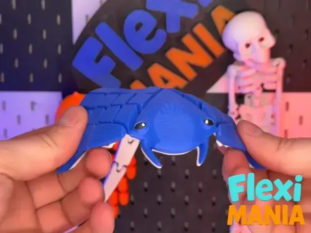 Flexi Stingray | One-Piece Articulated Ray — Image 2 of 3
