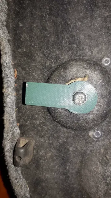 Opel Omega B First Aid Kit Chamber Door Lock