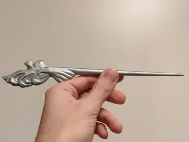 Hairpin Inspired by The Apothecary Diaries — Image 2 of 4