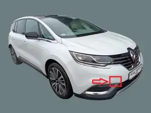 Renault Espace 5 Front Tow Eye Cover
